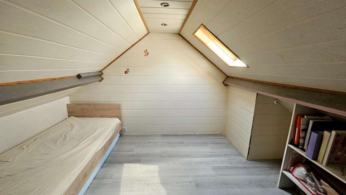 Maison 4 pièces / 74 m² / 105 000 EUR / SUZANNE - photo 8