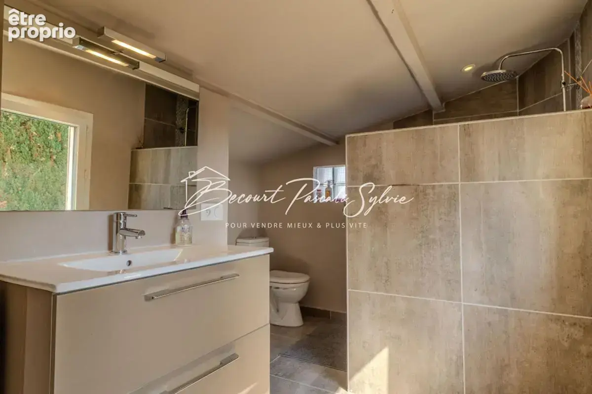 Maison + revenu locatif + espace pro : un bien qui change les règles ! - photo 17