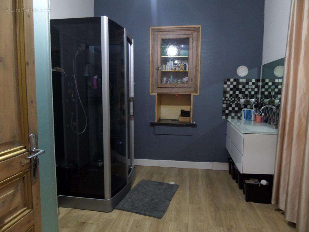 Appartement à JUMILHAC-LE-GRAND