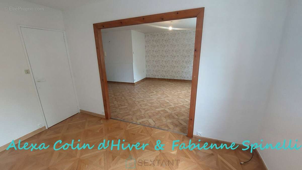 Appartement à VILLENEUVE-SAINT-GERMAIN
