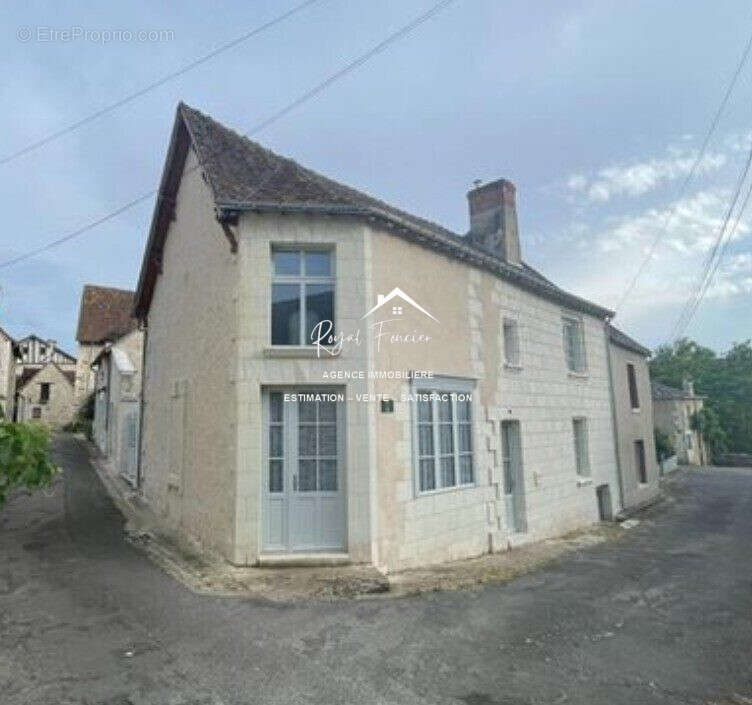 Maison à LA GUERCHE