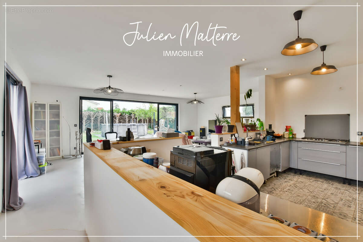 St-Just-St-Rambert, maison d'architecte 147 m², 4 chambres, garage double sur terrain de 985 m² - photo 12
