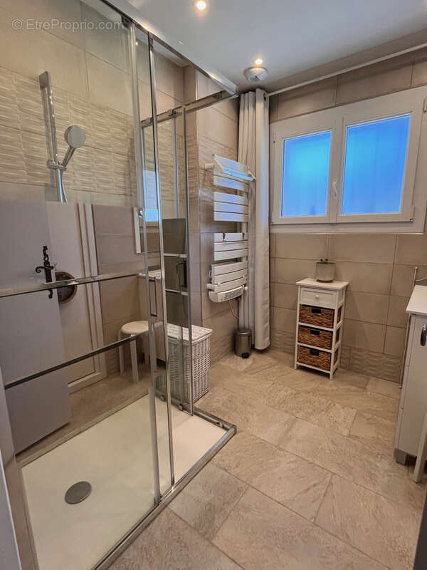 Maison à SAINT-VALLIER-DE-THIEY