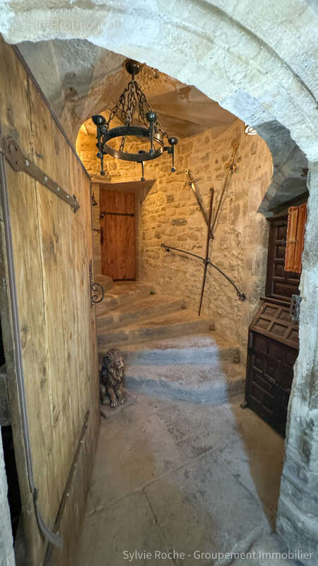 Maison à CADEROUSSE