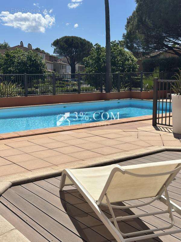 Appartement à COGOLIN