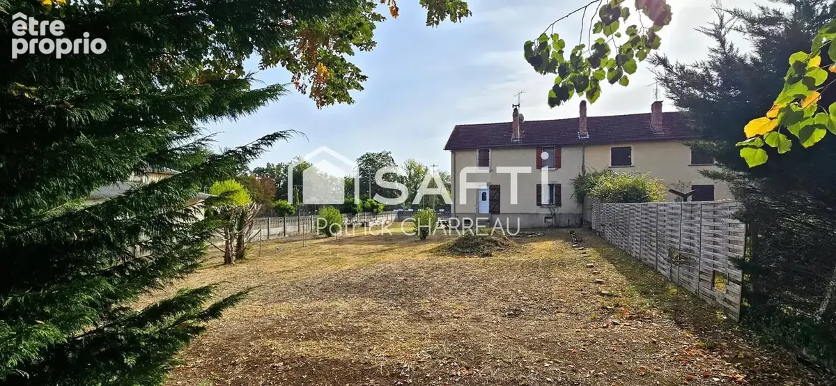 Maison 5 pièces 130 m² · au Lardin-Saint-Lazare · 130 m² · 135 000 €