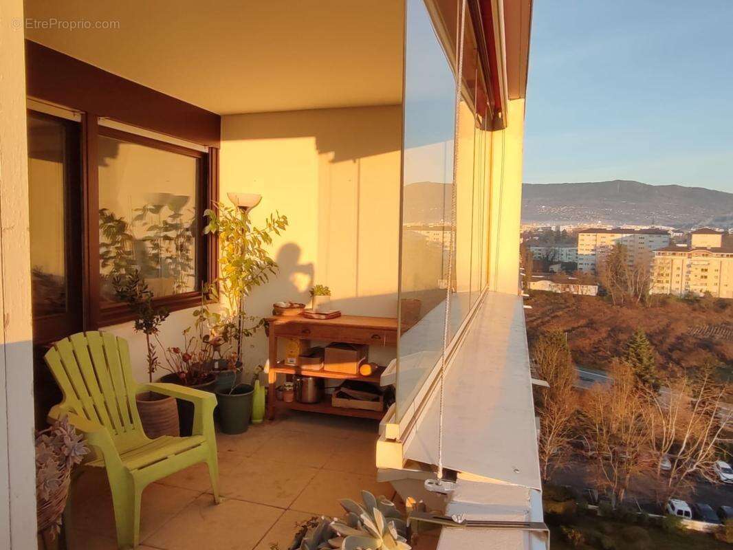 Attique traversant – Vue panoramique Mont-Blanc & Jura – 101 m² – Dernier étage - photo 9
