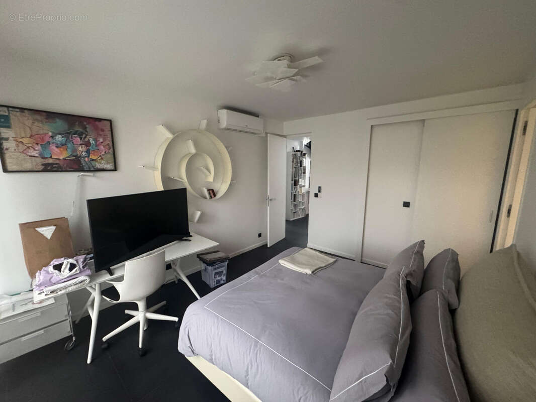 Appartement à NEUILLY-SUR-SEINE