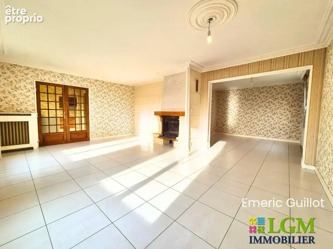Maison 146 m² – 4 chambres – Terrain clos 1 097 m² – Grand Garage - Salle indépendante - Pompe à chaleur - Sans vis-à-vis – Sain - photo 4