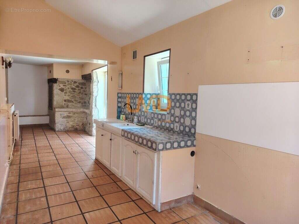 Grande maison en pierres - photo 5