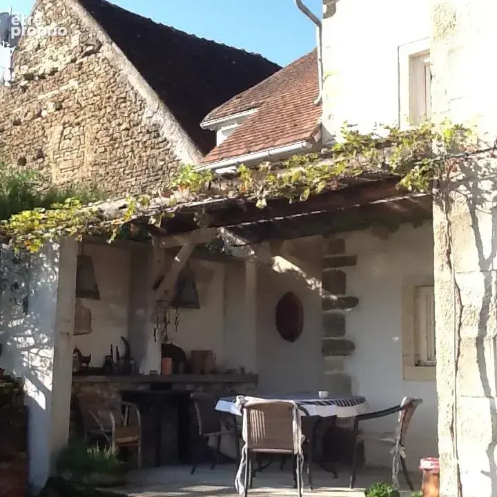 Maison Forte de 1585 avec sa tour, gîte et une très belle vue sur la campagne, proche Clamecy. - photo 23