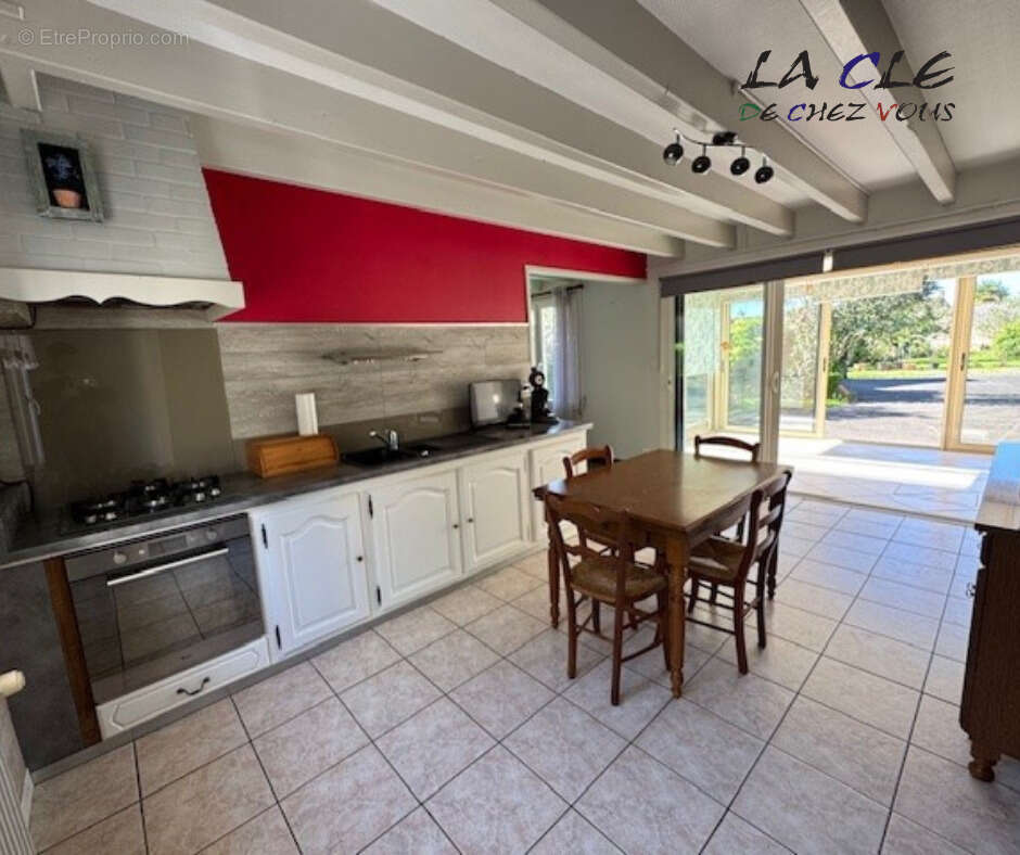 Maison à COULONGES-SUR-L&#039;AUTIZE