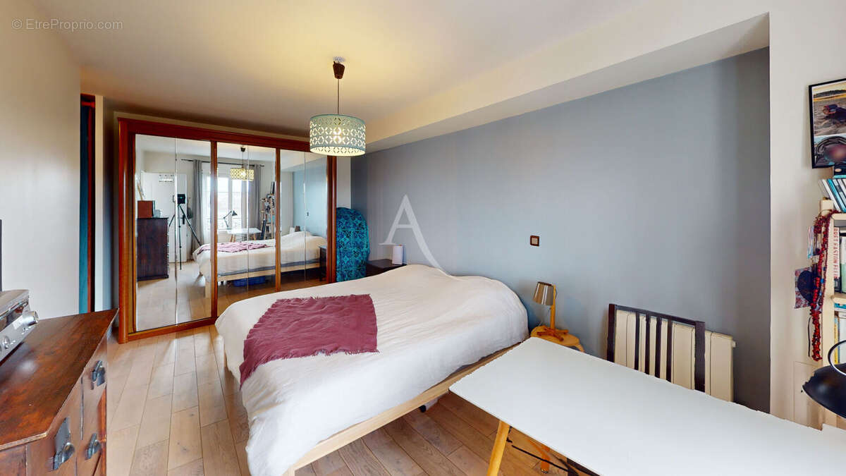 Appartement à MAISONS-ALFORT