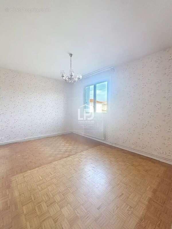 Maison à VILLENEUVE-TOLOSANE