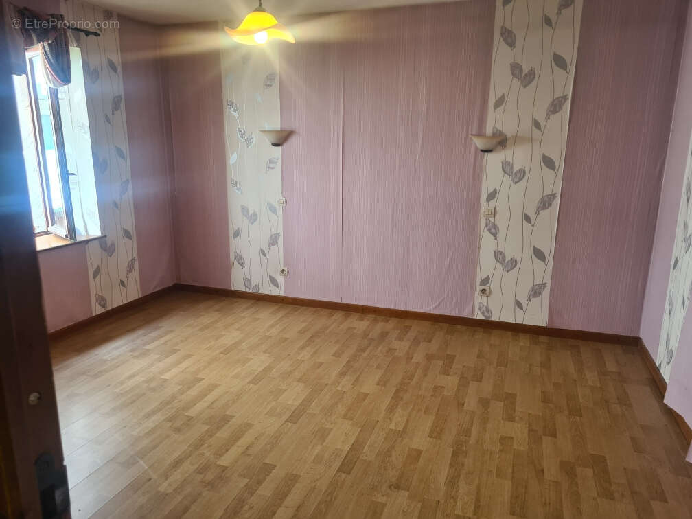 Maison à BENAMENIL
