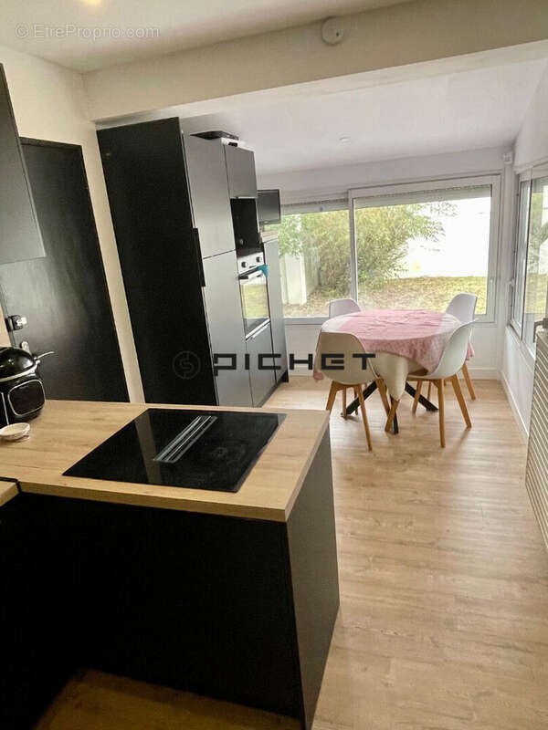 Maison à SAINT-MEDARD-EN-JALLES