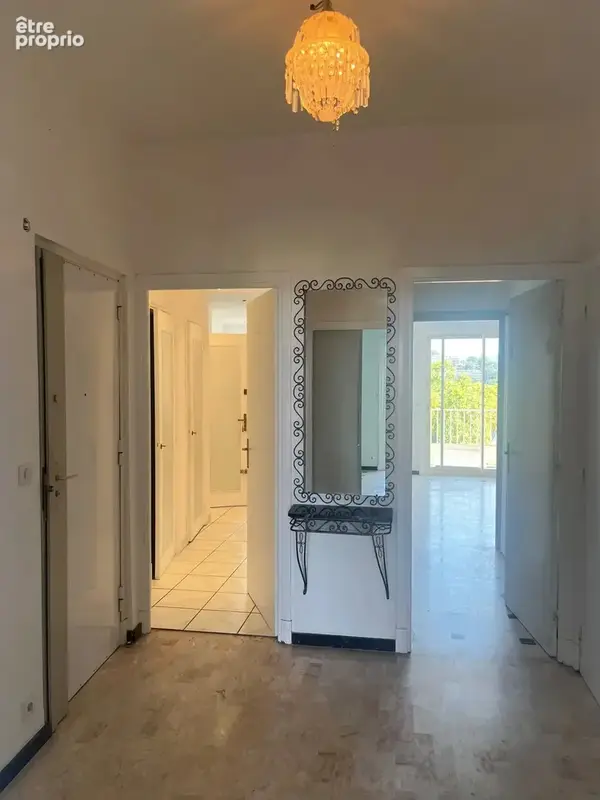 Appartement lumineux 2 pièces avec vue mer à Fabron - photo 7