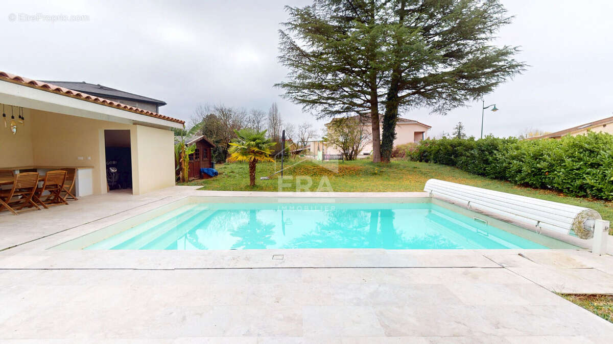 Maison à SAINT-MAURICE-DE-GOURDANS