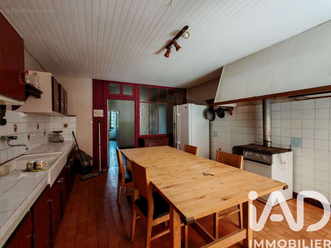 Maison 250 m² à Montjean  - photo 7