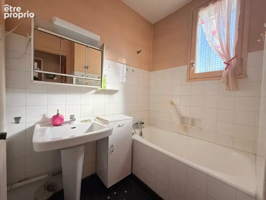 Maison - proche gare et ecoles - photo 5
