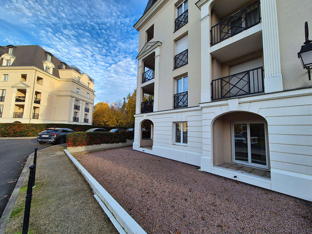 Appartement à DAMMARIE-LES-LYS