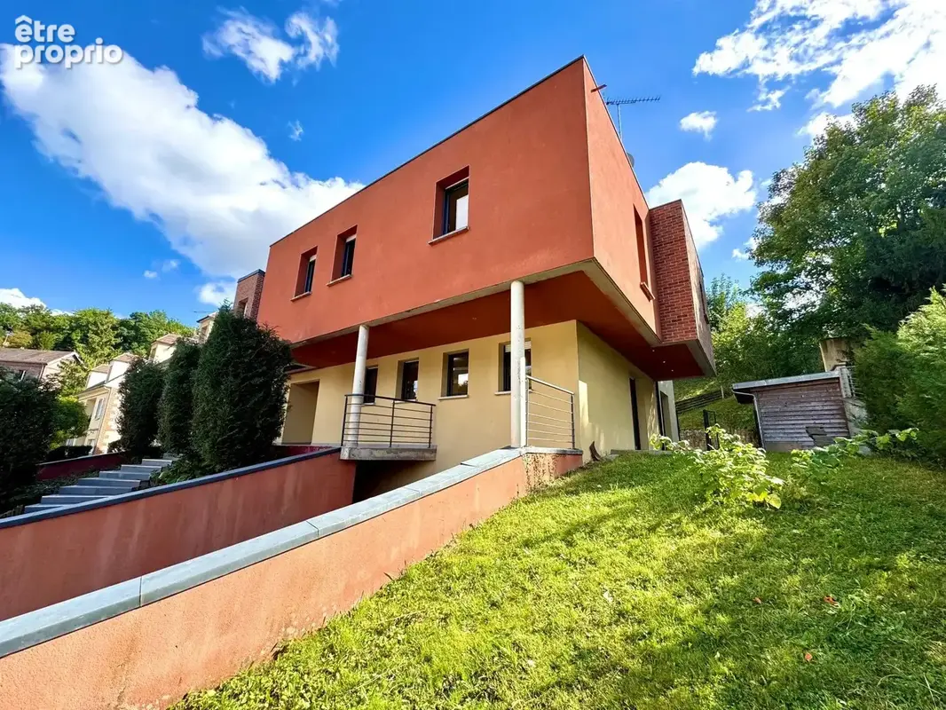 Maison à MERU