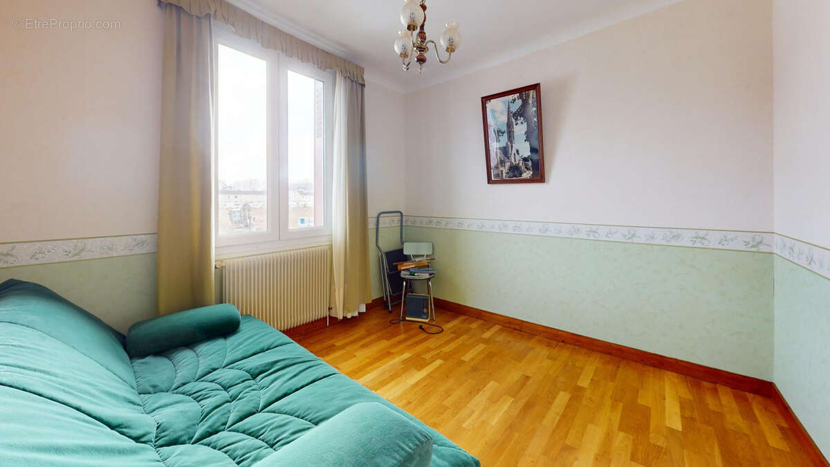 Maison à NAZELLES-NEGRON