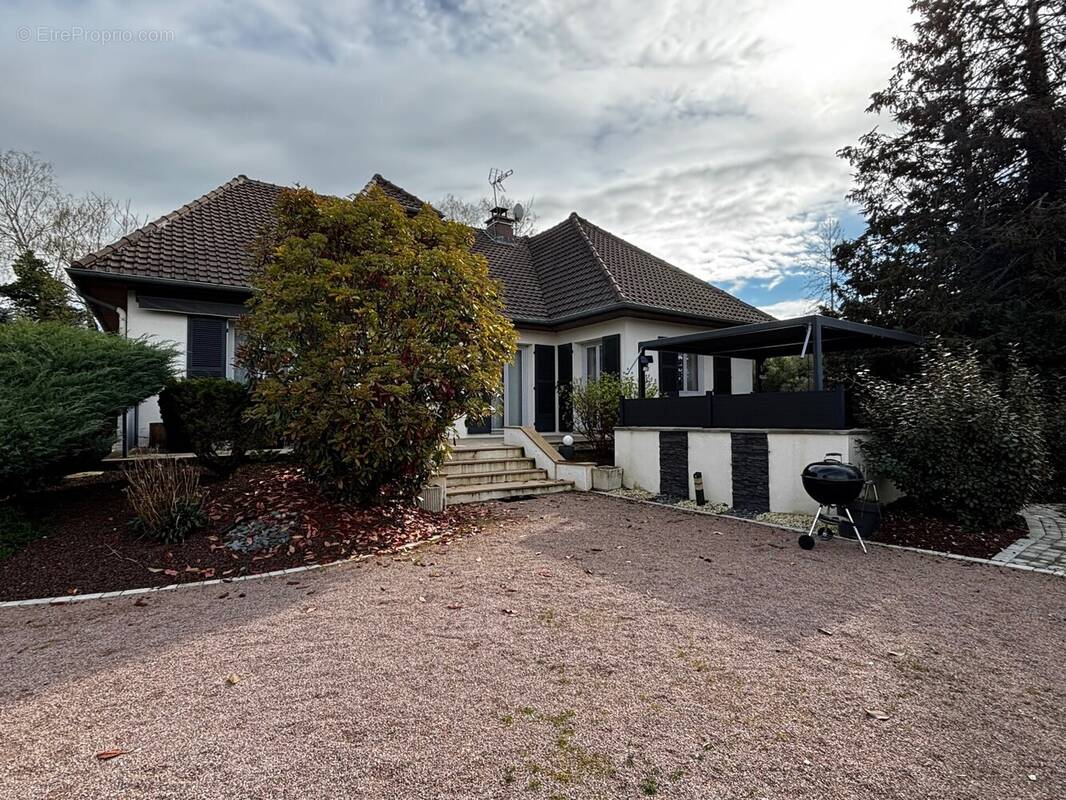 Maison à SAINT-GERMAIN-DU-PLAIN