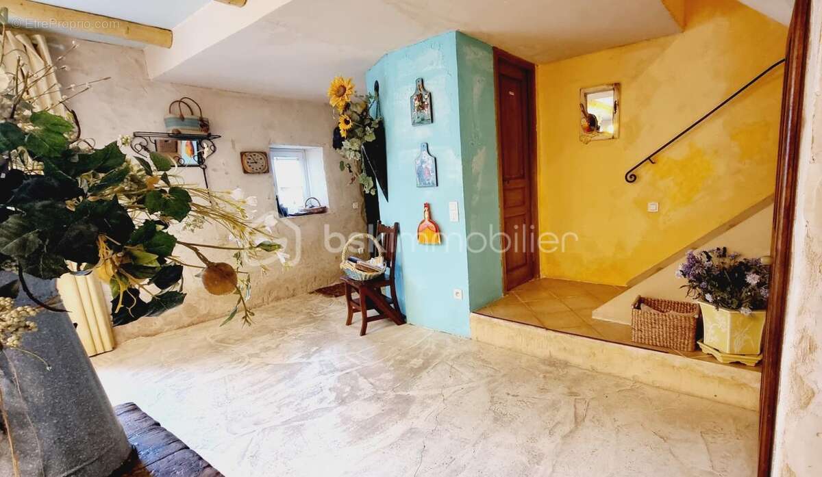 Maison à VERS-PONT-DU-GARD