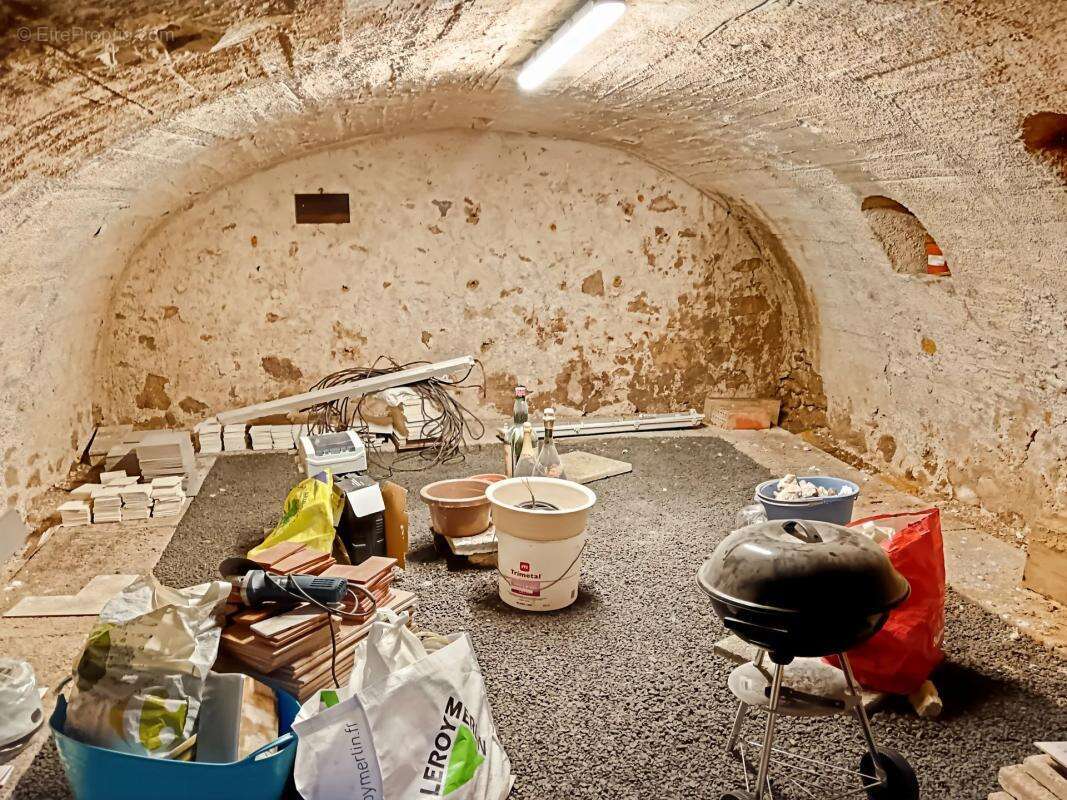 Maison à CROUTTES-SUR-MARNE