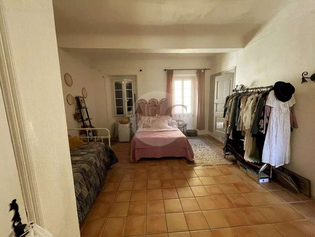 Maison à MONTAUROUX