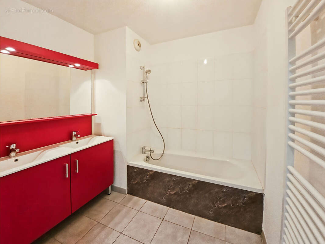 Appartement à VILLENAVE-D'ORNON