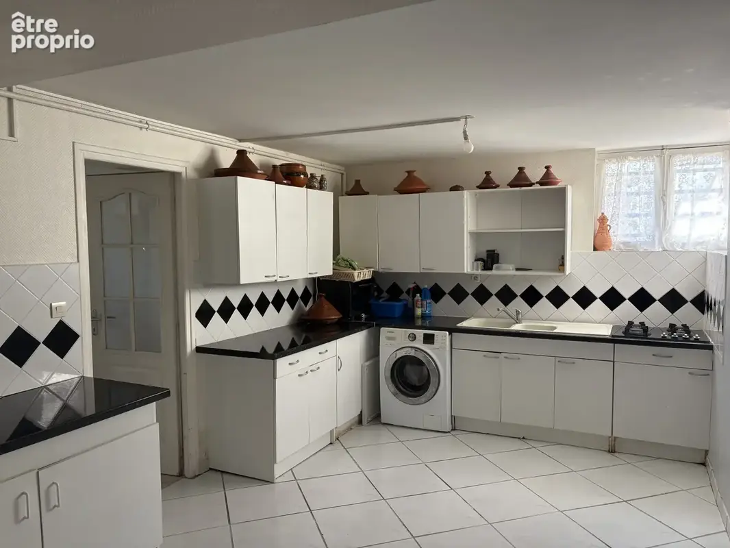 A saisir proche centre et leclerc maison sur sous-sol de 188 m2 6 chambres bon etat terrain 700 m2 - photo 10