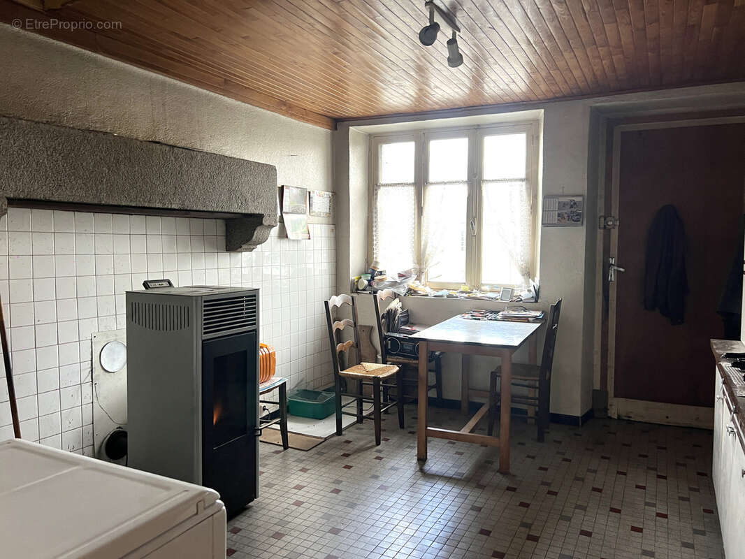 Maison à MONTUSCLAT