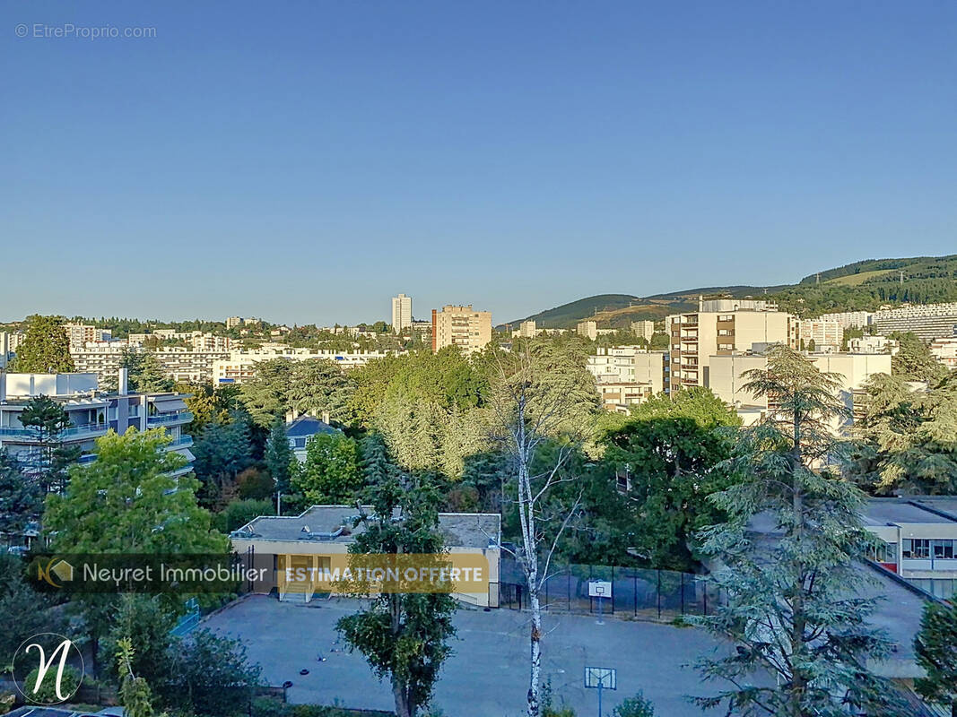 Appartement à SAINT-ETIENNE