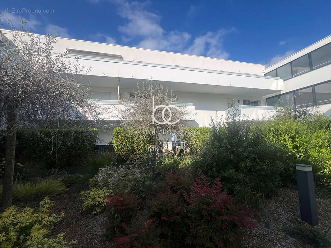 VENTE Appartement de Standing SARZEAU Centre  4 Chambres  Terrasse Sud  Garage Double  56370 - photo 10