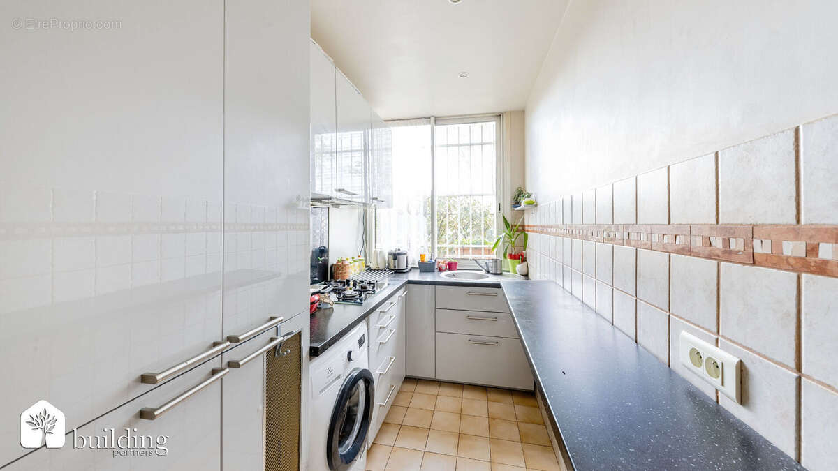 Appartement à COURBEVOIE