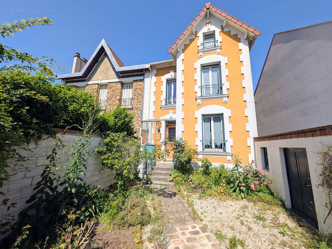 Maison à ROSNY-SOUS-BOIS