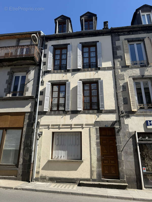 Maison à MONT-DORE