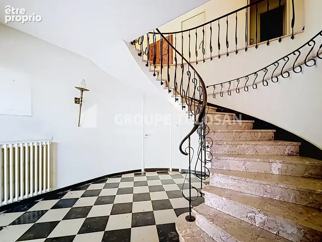 Maison 11 pièces 236 m² à vendre à Graulhet (81300) - photo 4