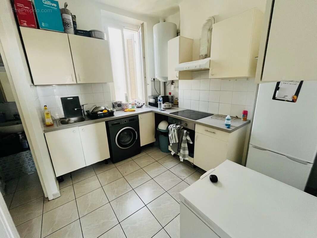 Appartement à MARSEILLE-3E