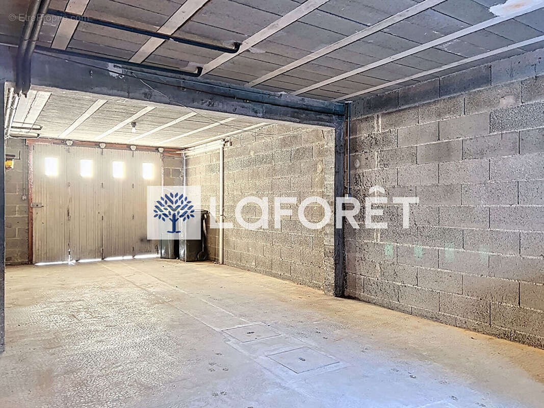 Maison à SAINT-LOUP-LAMAIRE