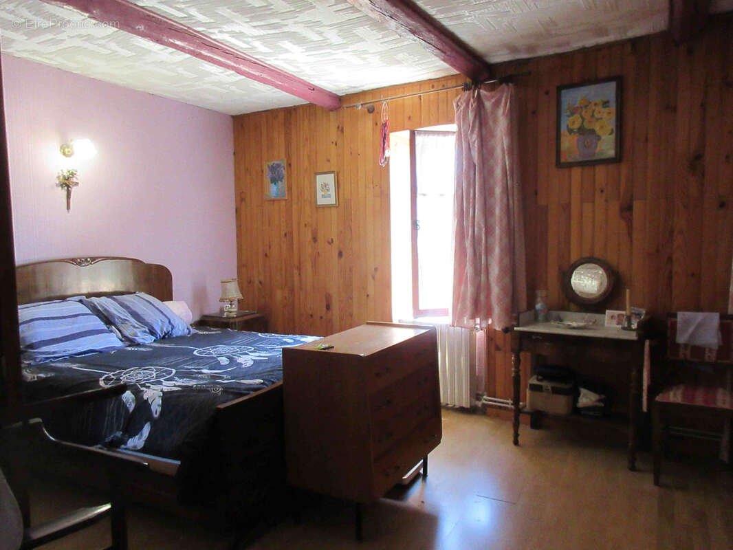 Maison à EYGLIERS