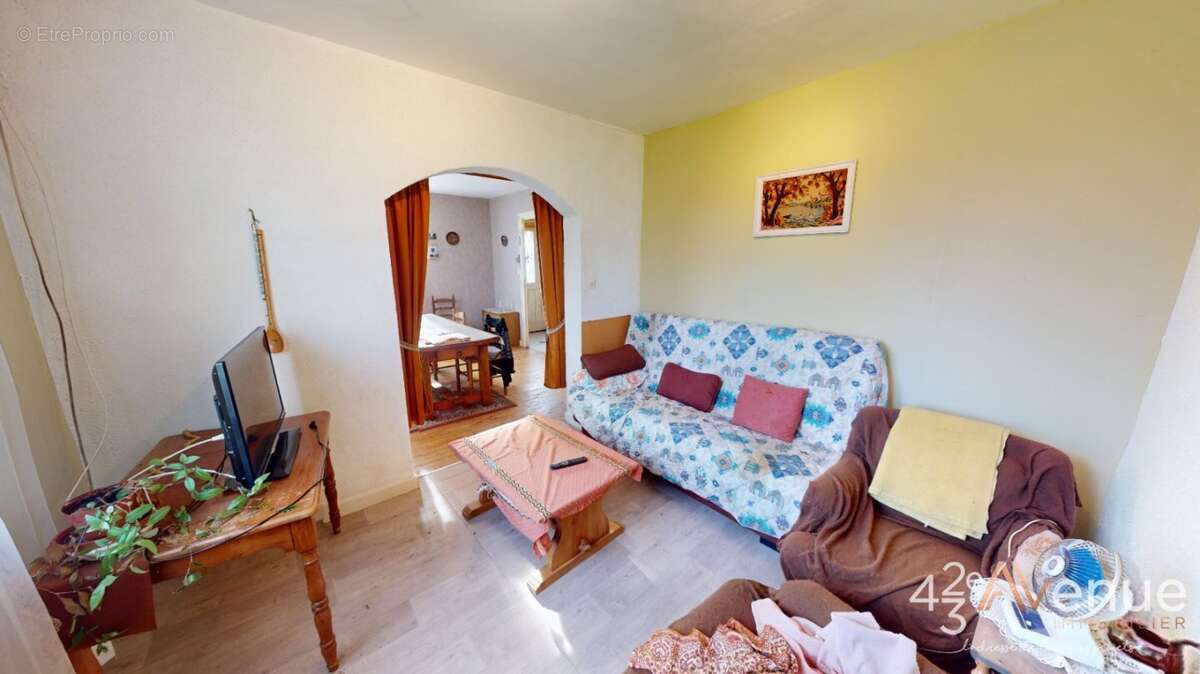 Maison à BAS-EN-BASSET