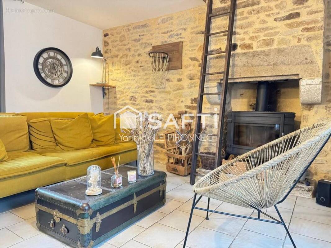 Photo 1 - Maison à LA TRINITE-SURZUR