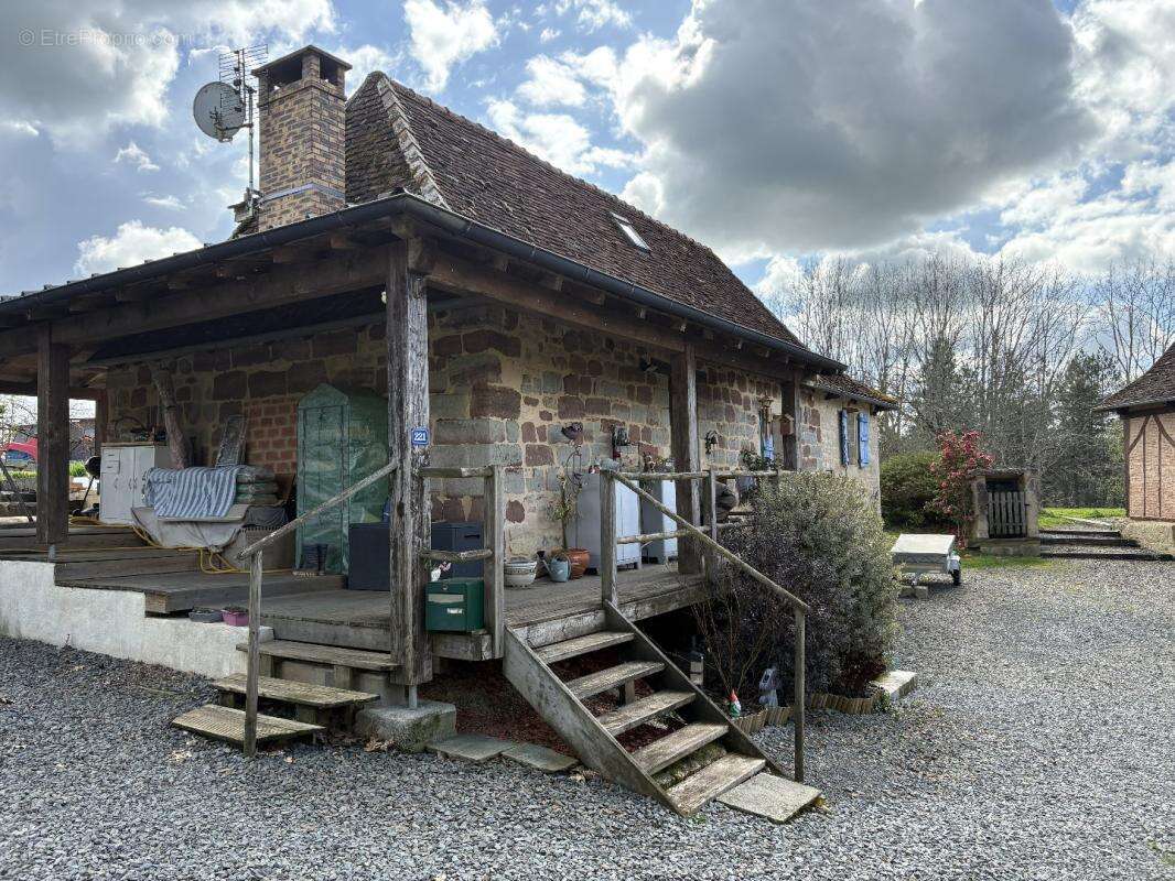 Maison à SEGONZAC