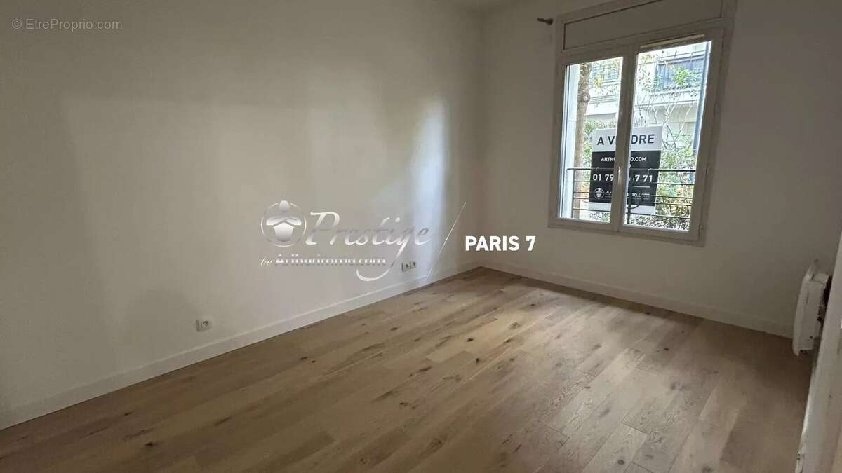 Appartement à CHARENTON-LE-PONT
