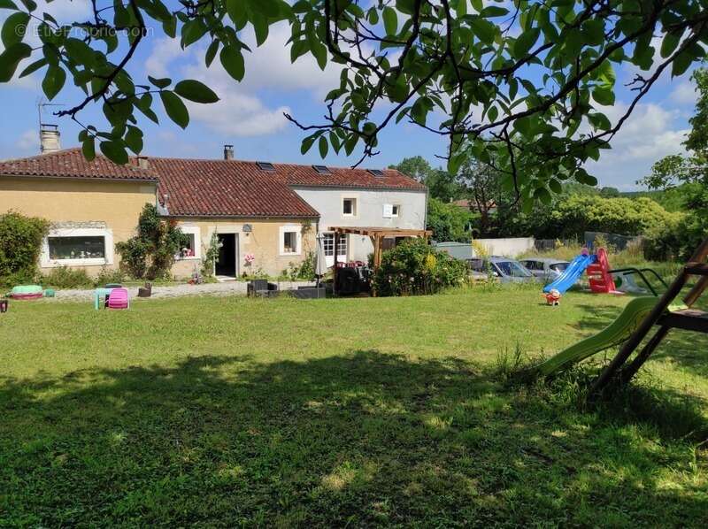 Maison à TONNAY-BOUTONNE