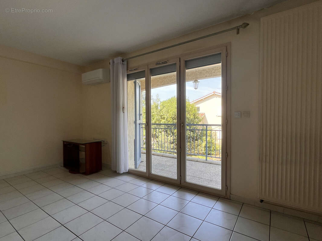 Appartement hyper centre jassans - photo 6