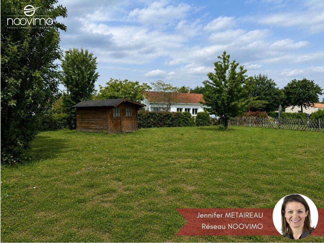 Terrain de 425 m2 libre de constructeur en premier rideau - photo 3